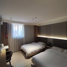 开蔓轻奢酒店(龙口高铁站店)