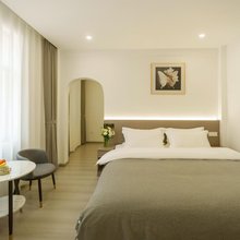 玖运Holiday海景度假民宿(兴盛大桥洱海店)