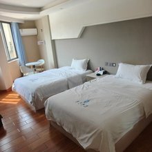 银艳雅阁酒店