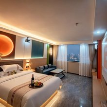 星辰·假日HOTEL(揭阳潮汕机场店)