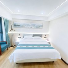 X·Man太空人电竞民宿(顺德容桂轻轨站店)