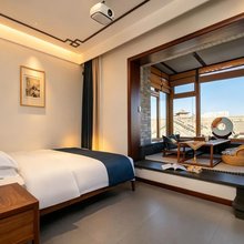 老城根·黛瓦星檐｜新中式观景四合院(大同古城代王府店)