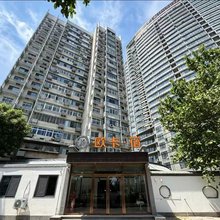 天津欧卡民宿(天津火车站津湾广场店)