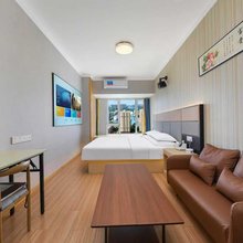 五月影视华居(郑州大学万科广场店)