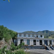 不远归山栖水