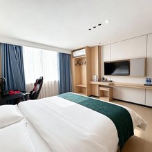 NEO·梵星电竞民宿(中山南头城轨站海雅缤纷天地店)