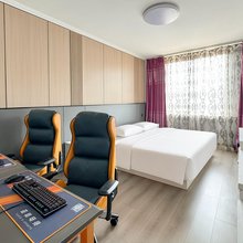 本色电竞酒店(山东科技大学店)