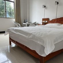 腾冲市芒棒镇年益宾馆