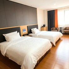 安逸公寓(古龙峡清新文化体育中心店)