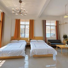 依山隐舍(勐巴娜西珍奇园店)