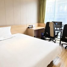 星速电竞民宿(广州天河体育中心林和西地铁站店)