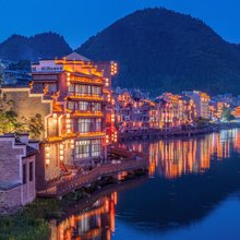 CYJ城 | 屿涧设计师轻奢美学民宿(镇远古城文化园店)