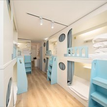 西西里弗·轻奢青年客栈(东大路地铁站店)