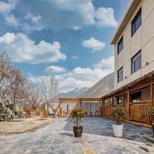 秀泽山舍·闲院美宿(华山游客中心店)