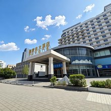 福蒙佳大酒店(海亮广场附属医院地铁站店)