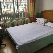 青岛龙威旅馆