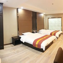 龙海楼中楼假日酒店