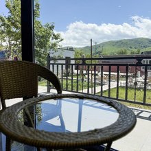 青草阁·Green Vista 山野田园度假民宿(那拉提景区店)