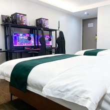 ICE冷律战区电竞民宿(佛山顺联广场锦龙地铁站店)