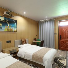 星巷慢旅民宿(伊宁机场店)