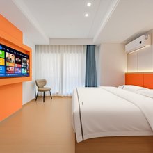 云朗宾馆(长春吉大一院文化广场地铁站店)