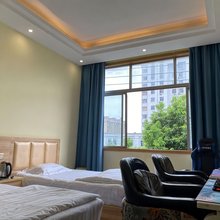 黄梅云来电竞酒店