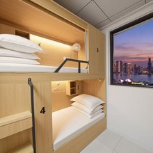 浅岸云宿青旅(武汉江汉路步行街店)
