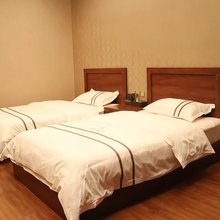泸西双有酒店