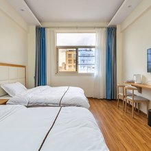 云柒酒店(云南省第二人民医院店)