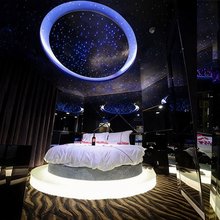 水晶主题酒店(北京潘家园地铁站店)