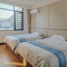兴义邻峰山舍民宿