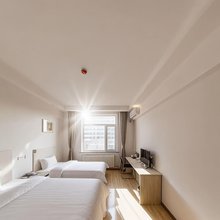 呼和浩特昕达隆宾馆(内蒙古师范大学附属中学附中东巷店)