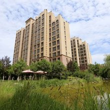 荣华清荷园养老社区