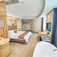 绍兴鲁越日记酒店(柯桥万达广场店)
