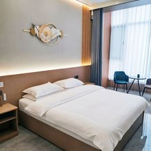 灵石悦漫之家民宿(王家大院店)