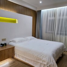 阜阳浪漫假日主题宾馆