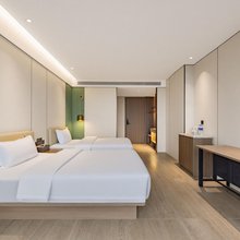 V+电竞民宿(绍兴滨海万达店)