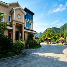 桐庐天目溪居溪边田园慢生活亲子美宿(OMG心跳乐园店)