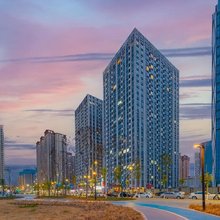 泥木·SKY CITY HOTEL(绵阳经开万达广场南郊机场店)