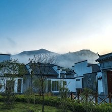 九华山栖间堂别墅