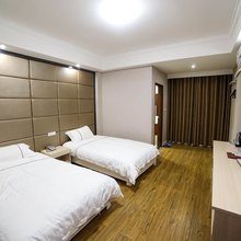 钟祥假日酒店