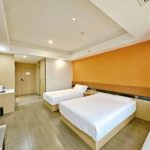 遇唐里民宿(西安大唐不夜城大雁塔店)