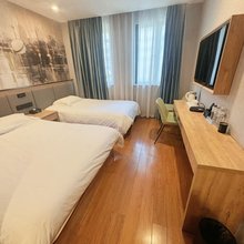 遇站精选酒店(上海九亭店)