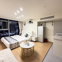 曦雨·寓宿(贵阳荔星中心店)