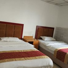 双鑫宾馆(成都昭觉寺车站店)