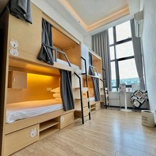 万象星辰青年旅舍(武昌火车站店)
