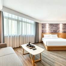 沃客文艺酒店(临海银泰城店)
