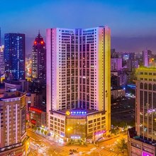 玺悦·冠御高空酒店(成都春熙路文殊院店)