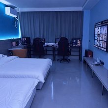 青木TO电竞公寓(石河子万达广场店)