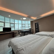 俊豪商务酒店(临高汽车站店)